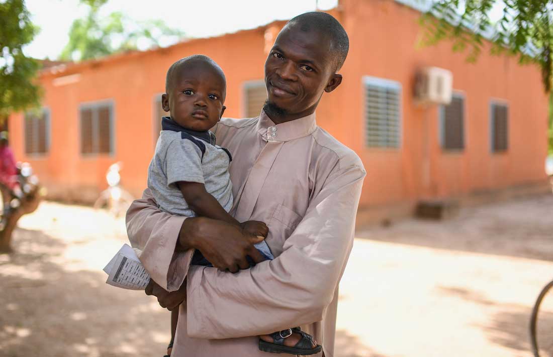 Adama and Mouhamad Sawadogo at a health centre in Burkina Faso. Credit: Gavi/2018/Tony Noel.